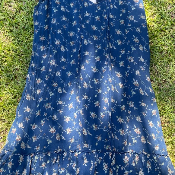 Abercrombie & fitch, size small, 33L sundress blue with flower print - Picture 1 of 4